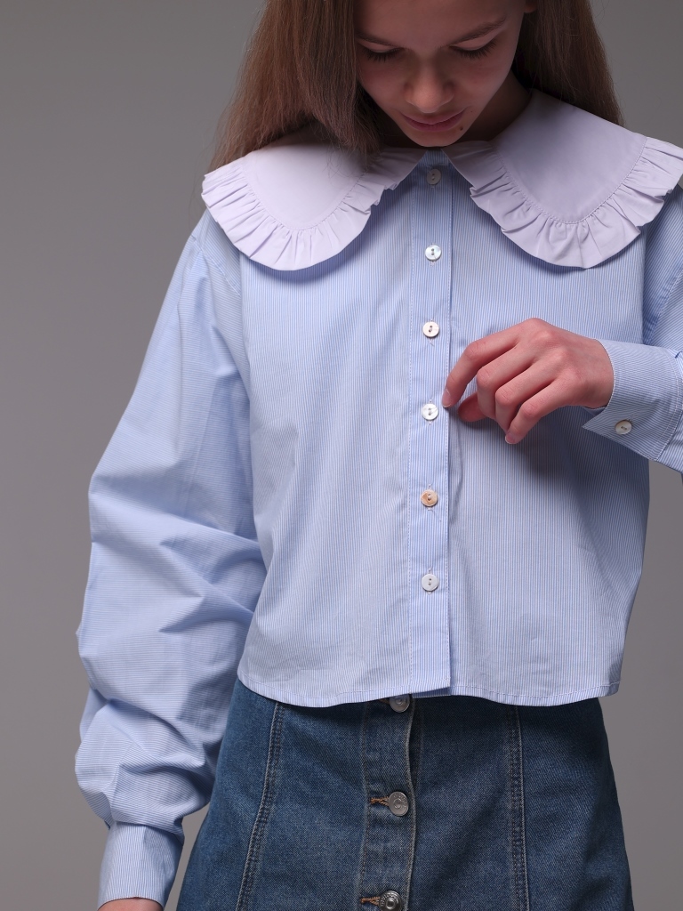 Трендовая блузка с отложным воротником в полосочку 